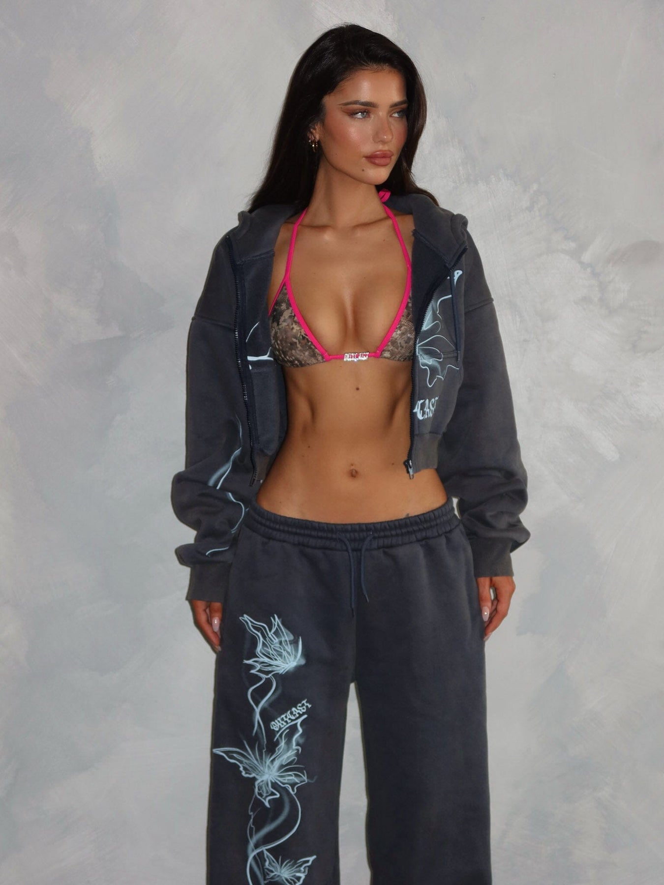 F1F57384-F6B4-496B-A6DF-AF8E668EDFA7_82420029-eb17-45c6-a714-8211585b2947_1350x1800-1