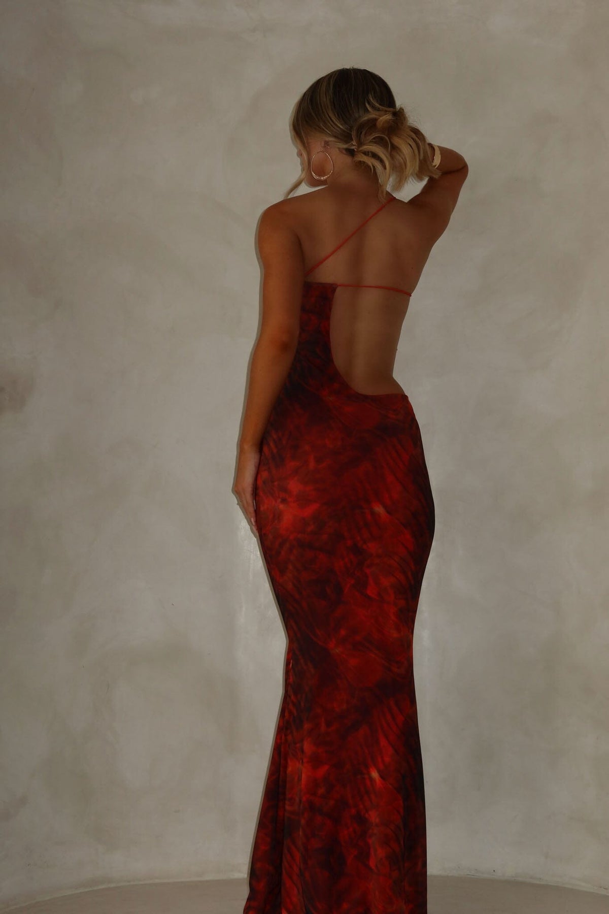 FERNMAXIDRESSORANGE3_6ff77f78-7fab-498f-bbc9-079d79f8da4d_1350x1800-3