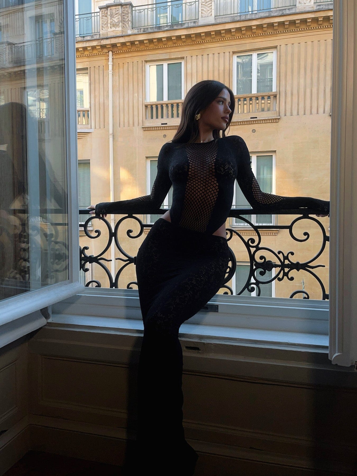 KERENSATOP_MAXISKIRTBLACK23_854543b6-88af-45dc-b2c2-0c19725e5b8e_1350x1800-3