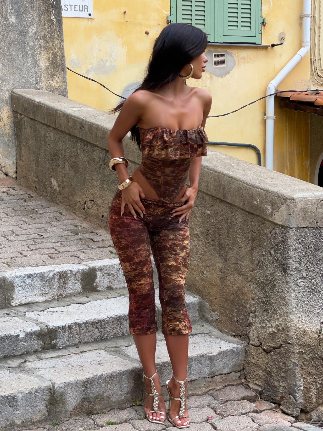 LOLA-TOP-_-LOLA-PANT-ALIA3_1350x1800-3