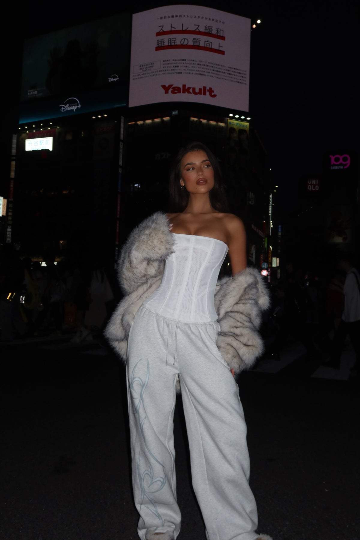 SOLACORSETWHITE3_beae2589-55f1-4626-931a-c529e793f17c_1350x1800-9