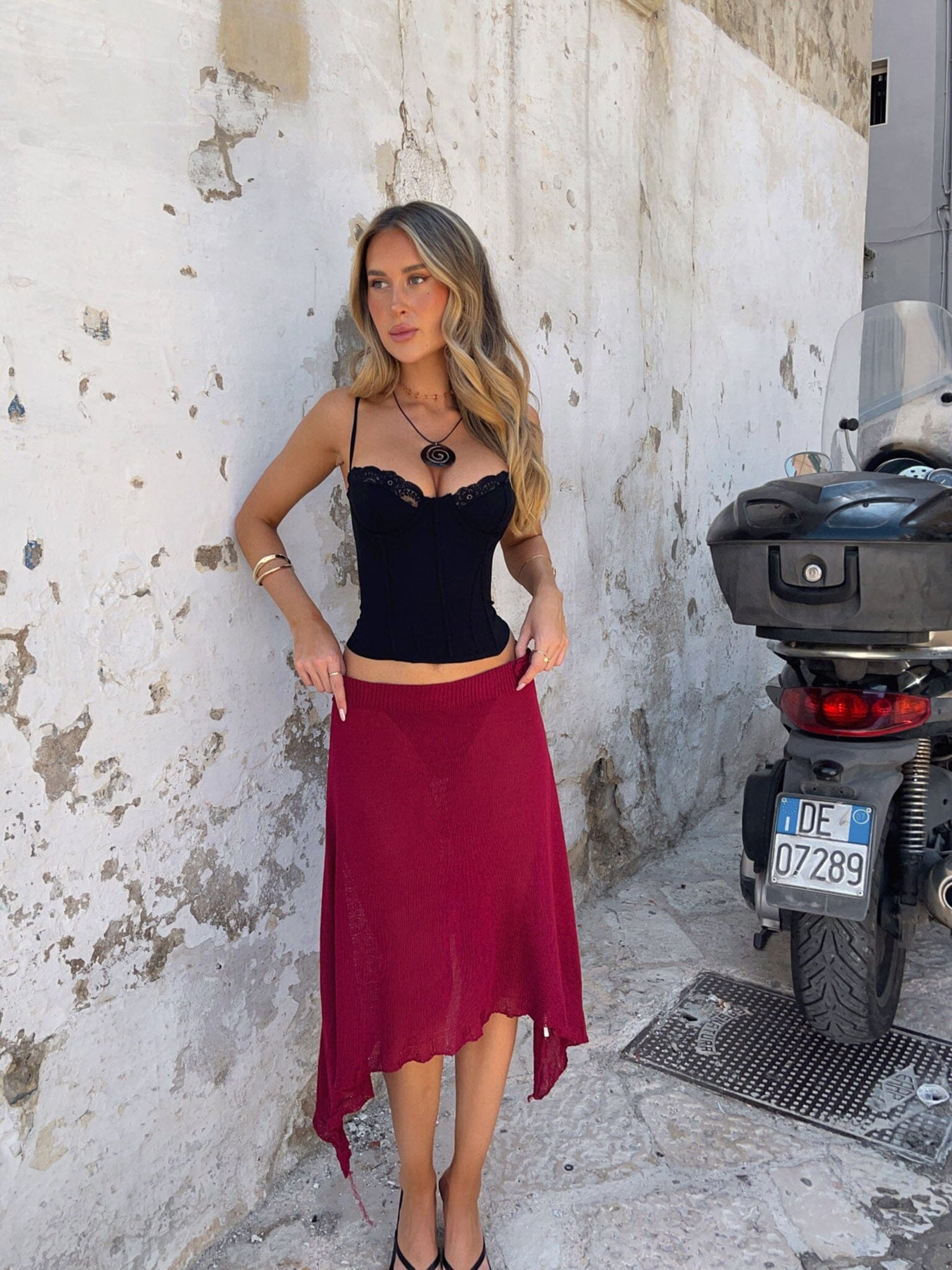 SOLEILCORSETTOPBLACK4_50256e0f-396c-4b1d-8e8a-5a7e96c97ee6_1350x1800-7