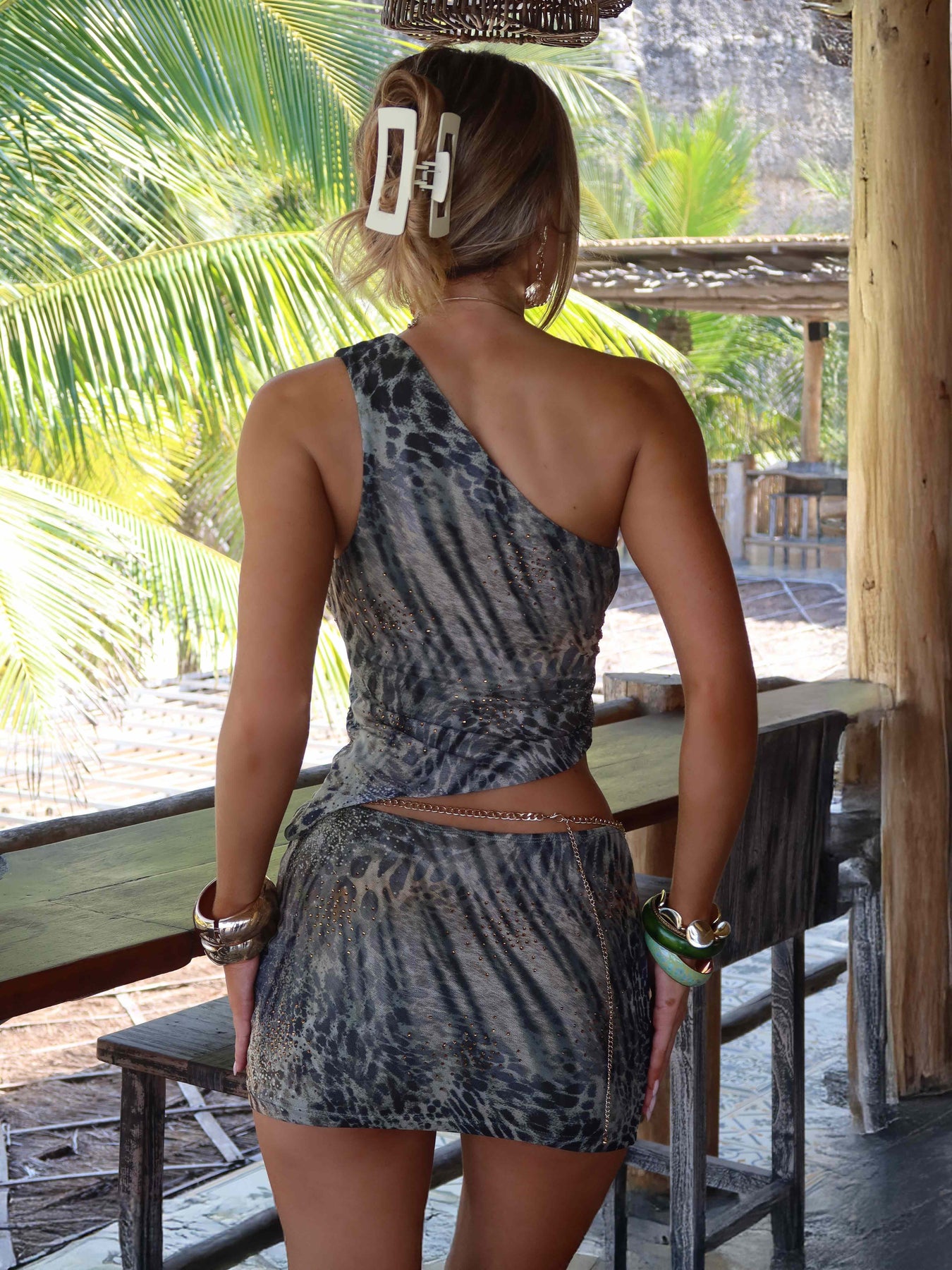 WOLFE-TOP-AND-MINI-SKIRT-SAFARIA4_1350x1800-3